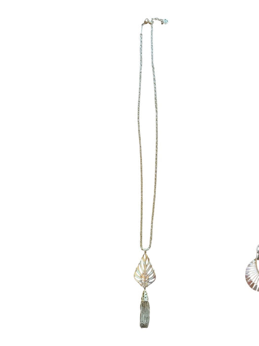 Kendra Scott Gold Metal Chain Long Leaf Tassel Necklace Gold