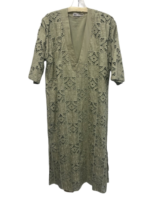 Zara Size M Light Green Polyester Blend 3/4 Sleeve Cut Outs Split Neck Dress Light Green / M