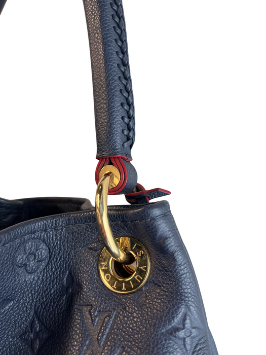 Louis Vuitton Navy Leather Gold hardware Top Handle Inside Pocket Bag Navy / M