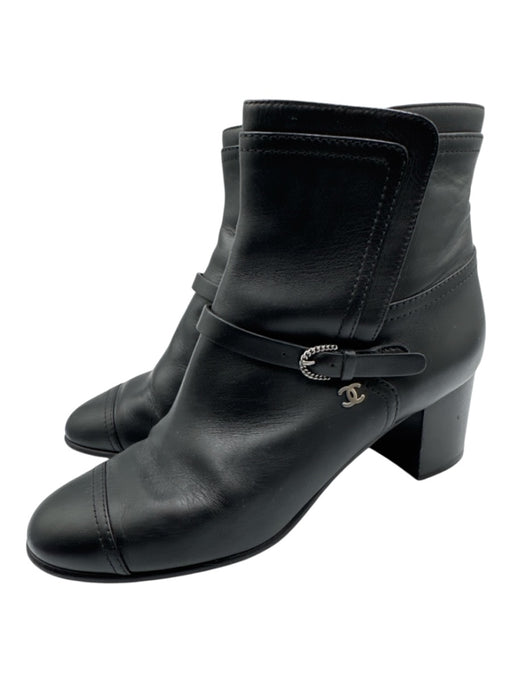 Chanel Shoe Size 39 Black Leather Buckle Logo Block Heel Ankle Booties Black / 39