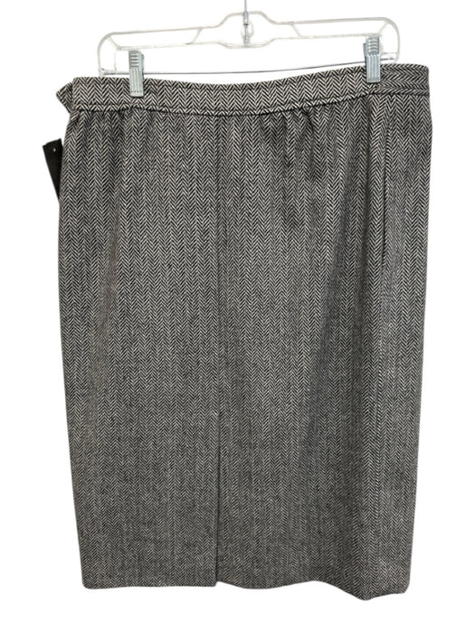 Saint Laurent Rive Gauche Size 44 Black & White Wool Side Zip Chevron Skirt Black & White / 44