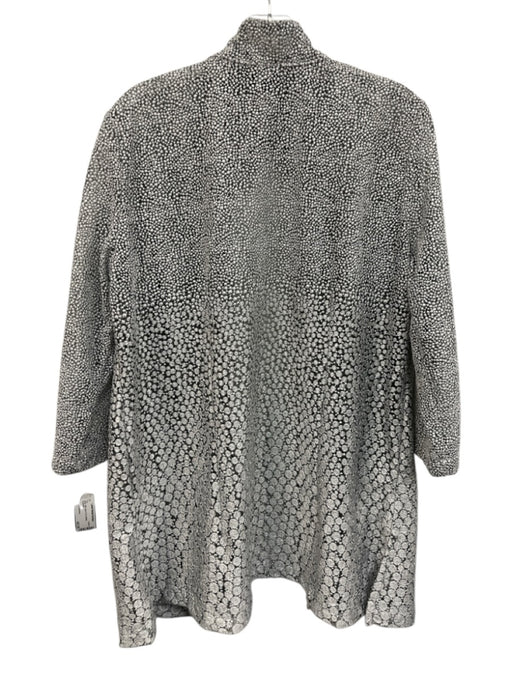Connie Roberson Size L Silver Silk Open Front Metallic Top Silver / L