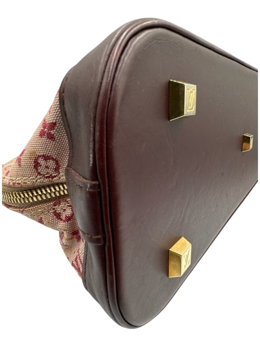 Louis Vuitton Red & Brown Leather Monogram Long Zip Close hand bag Bag Red & Brown / M