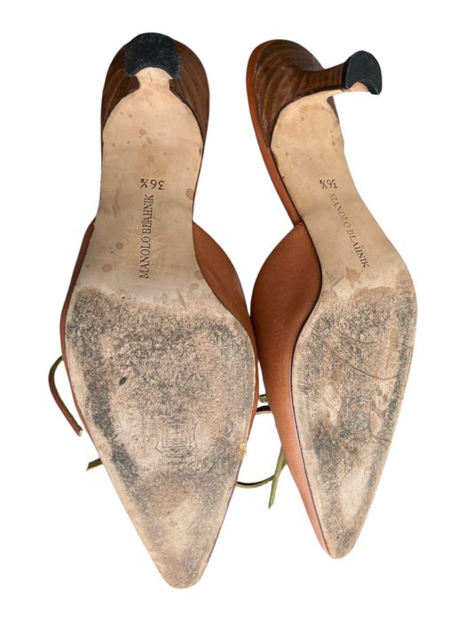 Manolo Blahnik Shoe Size 36.5 Light Brown Leather Pointed Toe Kitten Heel Shoes Light Brown / 36.5