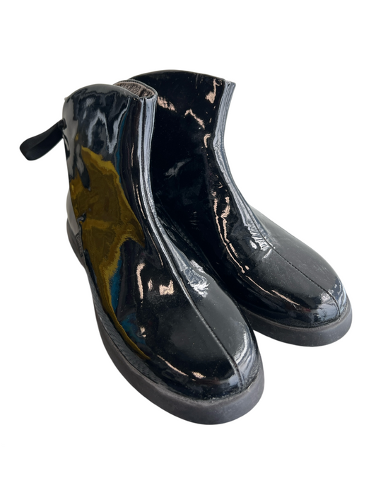 Camper Shoe Size 37 Black Patent Leather Flat Round Toe Ankle High Booties Black / 37