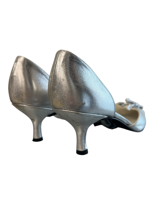 Stuart Weitzman Shoe Size 7.5 Silver Leather Pointed Toe Bow Detail Shoes Silver / 7.5