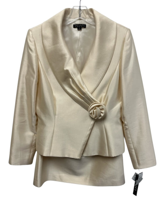 Tahari Size 8 Ecru Cream Wool & Silk Black Rosette Knee Length Skirt Set Ecru Cream / 8