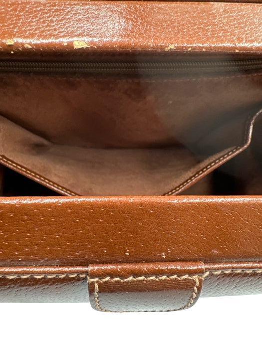 Gucci Brown Leather Bamboo Handle Gold Hardware Turnlock Purse Brown / M