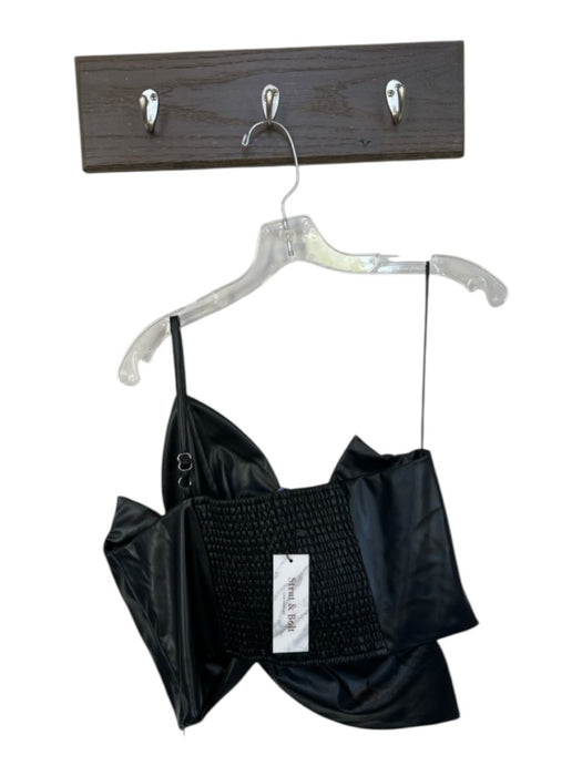 Strut & Bolt Size L Black Vegan Leather One Shoulder Flower Cropped Top Black / L