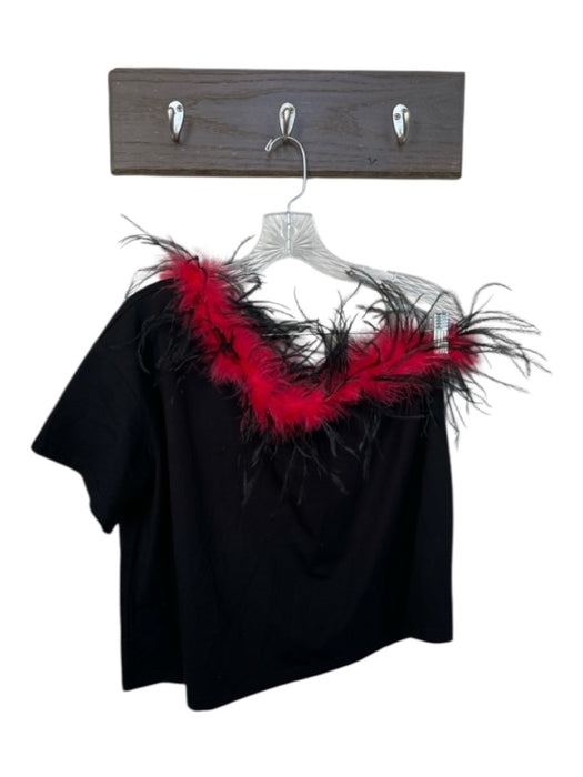Queen of Sparkles Size M Black & Red Cotton Blend One Short Sleeve Feathered Top Black & Red / M