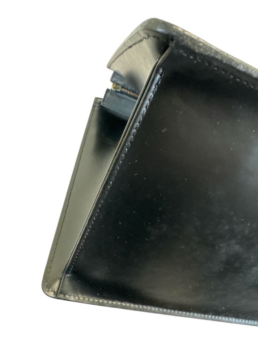 Louis Vuitton Black Epi Leather Zip Close Logo Front Pocket Rolled Handles Bag Black / Large