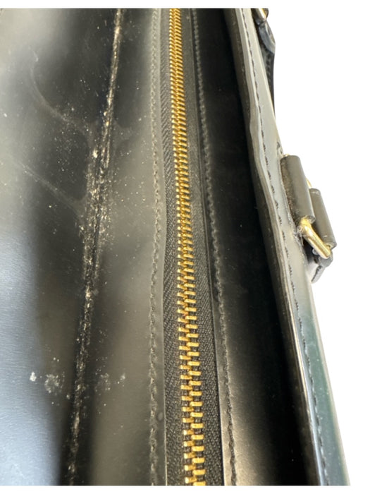 Louis Vuitton Black Epi Leather Zip Close Logo Front Pocket Rolled Handles Bag Black / Large