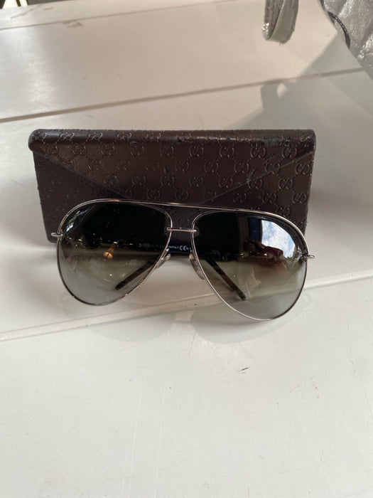 Gucci Black & Silver Plastic & Metal Aviator Chain Detail Oversize Sunglasses