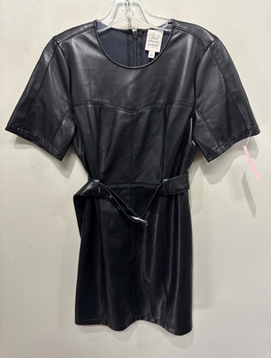 Cinq a Sept Size 2 Black Viscose Blend Short Sleeve Belted Dress