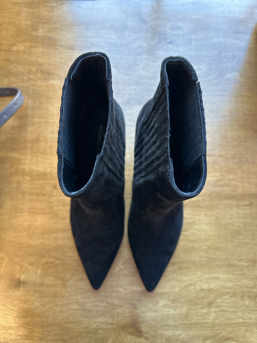 Veronica Beard Shoe Size 8.5 Black Suede Stiletto stretch sides Ankle Boots
