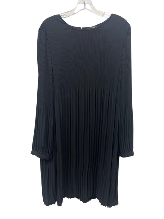T Tahari Size XL Black Polyester Long Sleeve Accordion Dress Black / XL