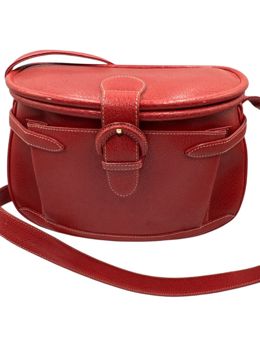 Gucci Red Leather Magnetic  Flap Gold Hardware Buckle Detail shoulder strap Bag Red / S