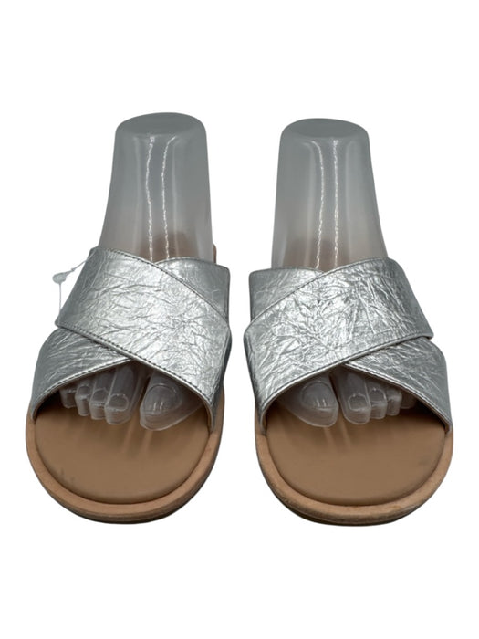 Ugg Shoe Size 8.5 Silver Leather Upper open toe Crackle Print Slide Sandals Silver / 8.5