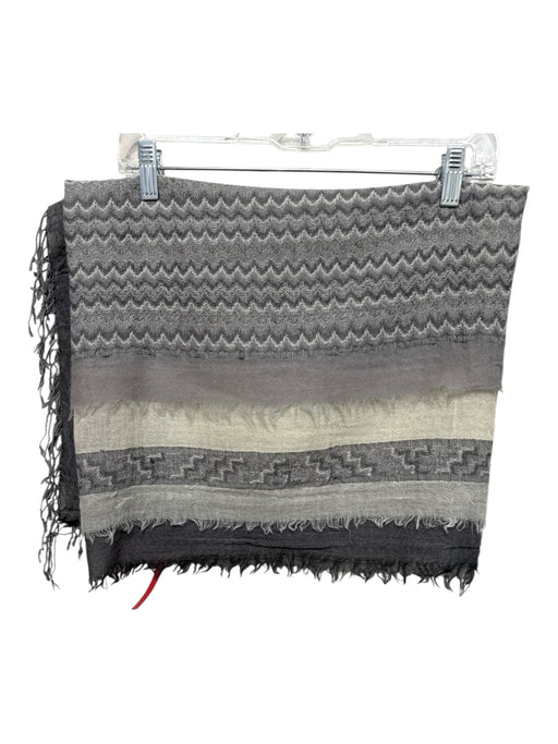 Nalini Gray & Cream Wool Wavy Lines Fray Detail scarf Gray & Cream / Large
