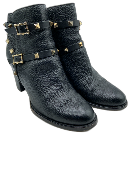 Valentino Garavani Shoe Size 37 Black & Gold Pebbled Leather Round Toe Booties Black & Gold / 37
