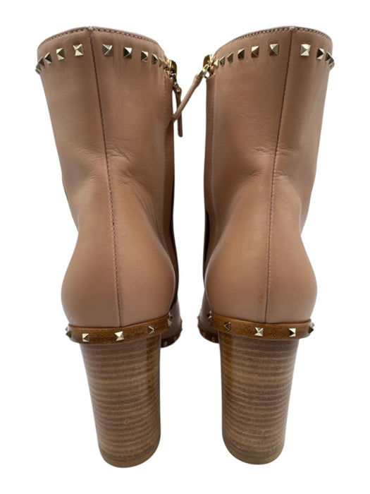 Valentino Garavani Shoe Size 37.5 Beige Pink Leather Upper Rockstud Trim Boots Beige Pink / 37.5