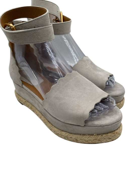 Chloe Shoe Size 37 Gray & Tan Suede Raffia Base Platform Scallop Detail Sandals Gray & Tan / 37
