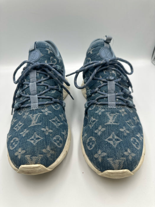 Louis Vuitton Shoe Size 8.5 Blue & White Synthetic logo Sneaker Men's Shoes