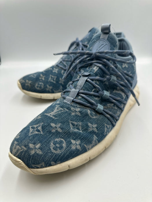 Louis Vuitton Shoe Size 8.5 Blue & White Synthetic logo Sneaker Men's Shoes