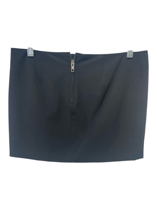 Elizabeth & James Size 0 Black Polyester Back Zip Micro Mini Skirt Black / 0