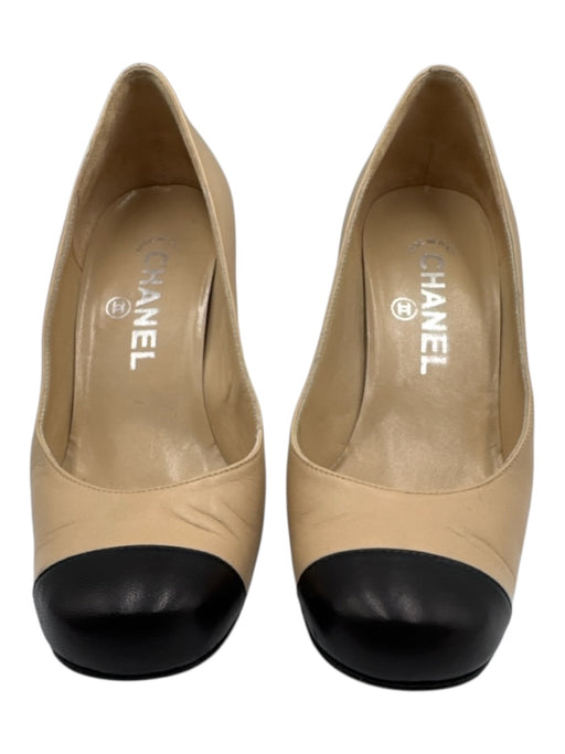 Chanel Shoe Size 36.5 Beige & Black Leather Upper Toe cap Logo Detail Heel Pumps Beige & Black / 36.5