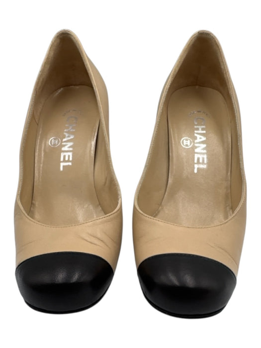 Chanel Shoe Size 36.5 Beige & Black Leather Upper Toe cap Logo Detail Heel Pumps Beige & Black / 36.5