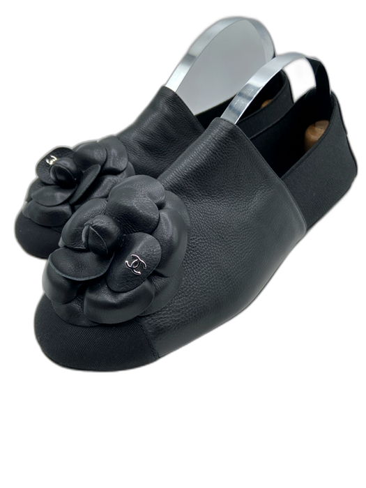 Chanel Shoe Size 38 Black Leather Camellia Dustbag Inc. Flats Black / 38