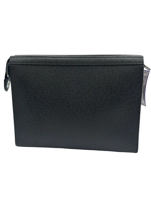 Louis Vuitton Black Taiga Leather Zip Top Silver Logo Clutch Card Slots Bag
