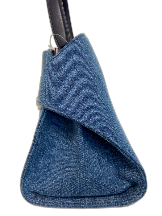 Ferragamo Blue Wash Canvas Gold hardware Denim Turnlock Shoulder Bag Blue Wash / M