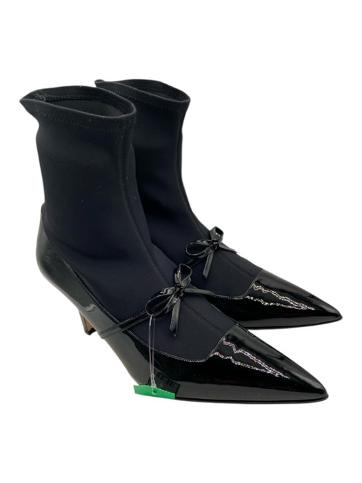 Manolo Blahnik Shoe Size 37 Black Patent Leather Sock Ankle Solid Low Heel Pumps Black / 37