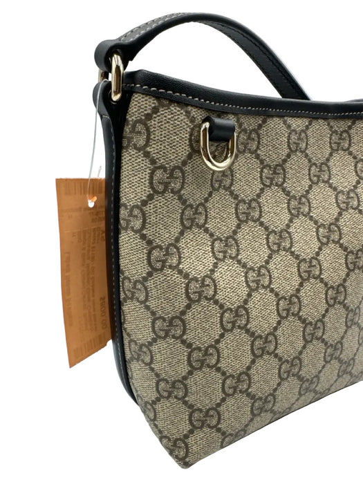Gucci Beige & Black Coated Canvas Bucket Guccissima Magnetic Close Crossbody Bag