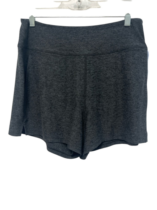 Outdoor Voices Size Medium Gray Stretch Waist Heathered Pockets Shorts Gray / Medium