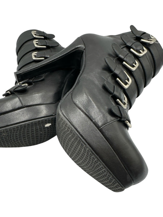 Stuart Weitzman Shoe Size 6.5 Black Leather Upper Buckle Back Zip Booties Black / 6.5