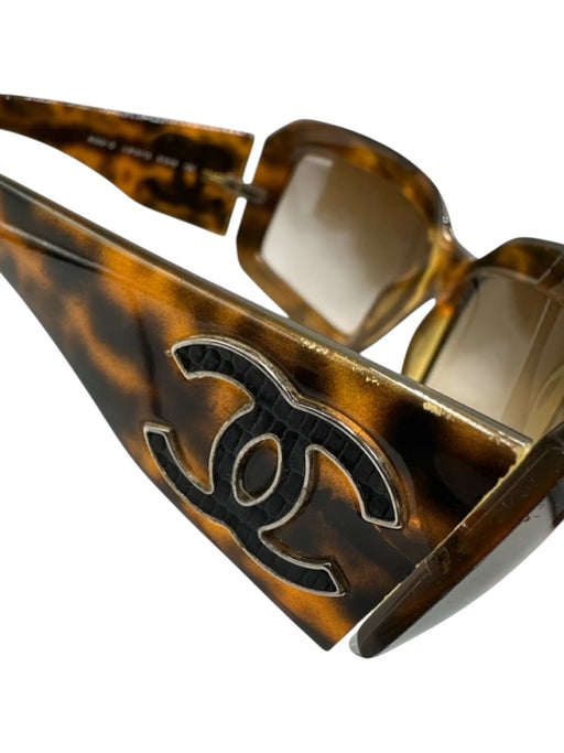 Chanel Brown & Black Acetate Tortoiseshell Rectangle Lens Square Sunglasses Brown & Black
