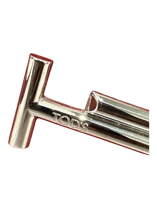 Tod's Red Leather Handle Top Adjustable Strap Zip closure Bag Red / Medium