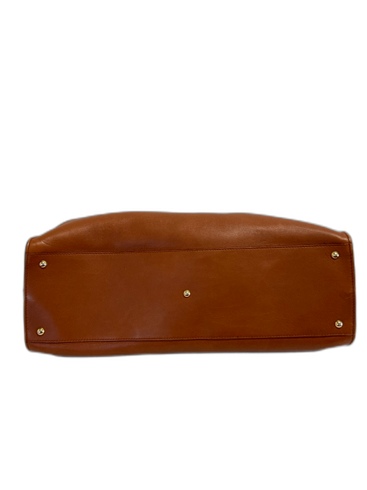 Salvatore Ferragamo Brown Leather Gold hardware Buckle Detail Flap Closure Bag Brown / Medium