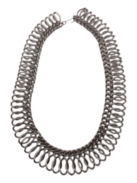 Silver Silver Tone Metal Circular Links Choker Hook & Eye Necklace Silver