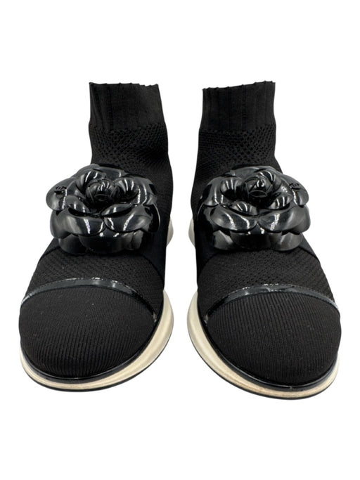Chanel Shoe Size 41 Black & White Synthetic Knit Floral Applique Sock Sneakers Black & White / 41