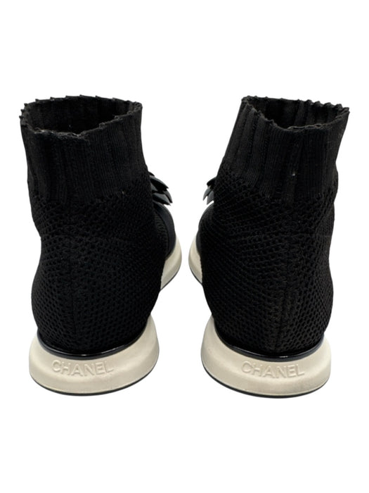 Chanel Shoe Size 41 Black & White Synthetic Knit Floral Applique Sock Sneakers Black & White / 41