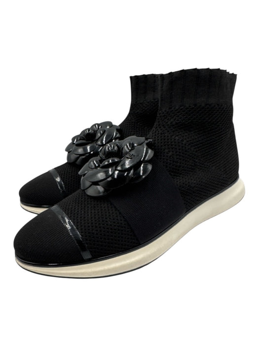 Chanel Shoe Size 41 Black & White Synthetic Knit Floral Applique Sock Sneakers Black & White / 41