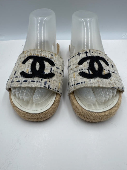 Chanel Shoe Size 38 White, Beige & Black textile upper Tweed Espadrille Sandals
