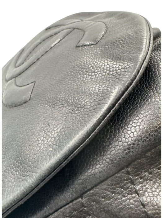 Chanel Black & Silver Caviar Leather Quilted Detail Chain Strap Shoulder Bag Bag Black & Silver / M