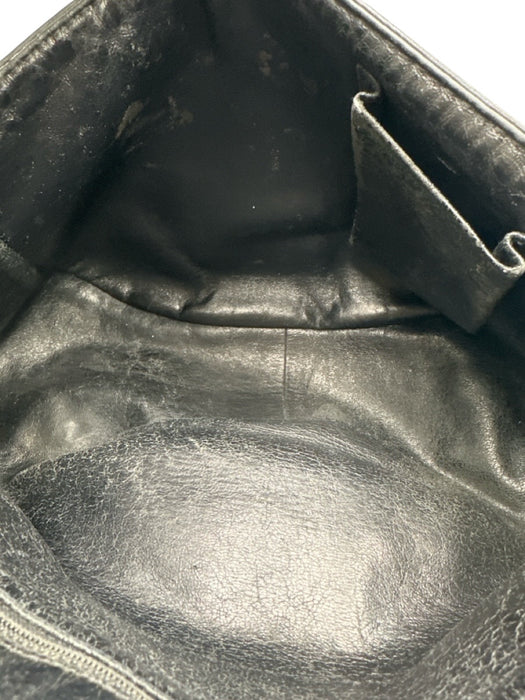 Chanel Black & Silver Caviar Leather Quilted Detail Chain Strap Shoulder Bag Bag Black & Silver / M
