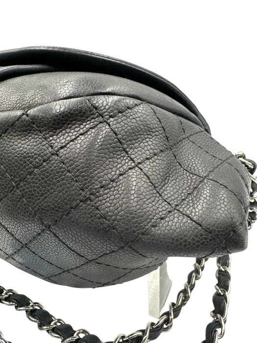 Chanel Black & Silver Caviar Leather Quilted Detail Chain Strap Shoulder Bag Bag Black & Silver / M