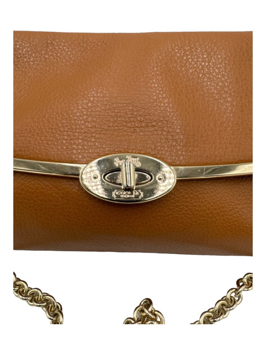 Coach Beige & Gold Leather Flap Chain Strap Twist Lock Interior Pocket Bag Beige & Gold / S